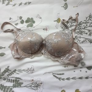 ❤ Silver foil Victoria's Secret VS lace bra